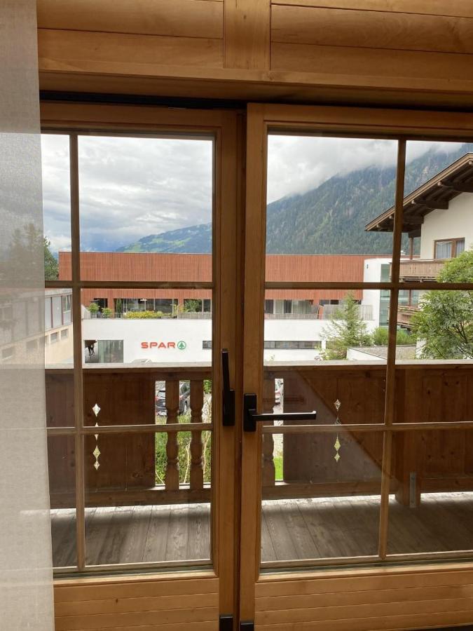 Emma'S Chalet Mayrhofen Bagian luar foto